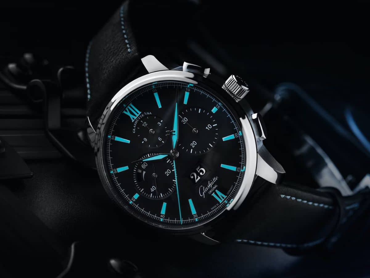 格拉苏蒂原创 Senator Chronograph Panorama Date 是完美的现代计时码表（图）